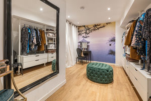 Photo 17- click for photo gallery